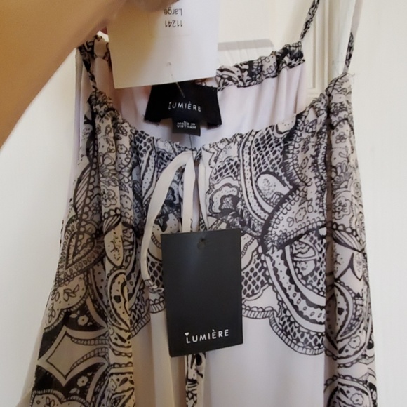 Lumiere Black + Cream Paisley Print Maxi Dress - Picture 3 of 5